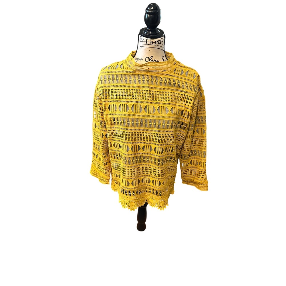 English Factory Yellow Lace Crochet Top Mock Neck 3/4‎ Sleeve Women's medium